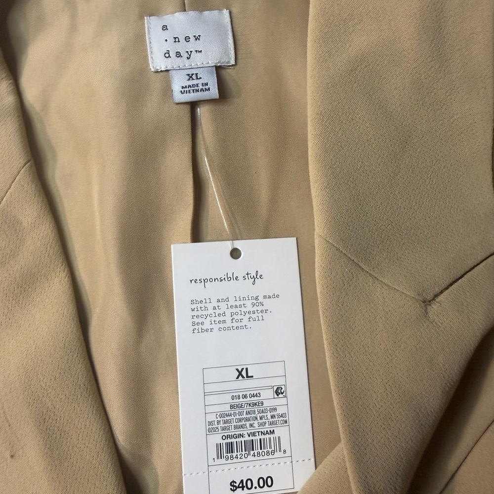 NWT Women's Signature Crepe Slim Fit Blazer - A New Day™ Size XL - Picture 5 of 7